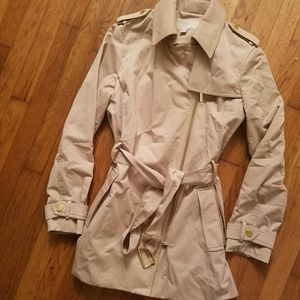 SOLDBrand new Michael Kors coat!